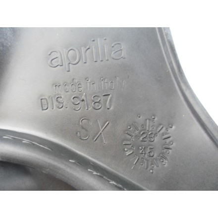 DIS.8009 CARENA FIANCHETTO COVER SOTTO SELLA SINISTRO APRILIA PEGASO 650 GA 1996