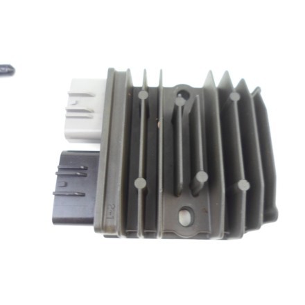 SHINDENGEN SH821AA REGOLATORE DI TENSIONE CORRENTE DUCATI HYPERMOTARD 950 2020