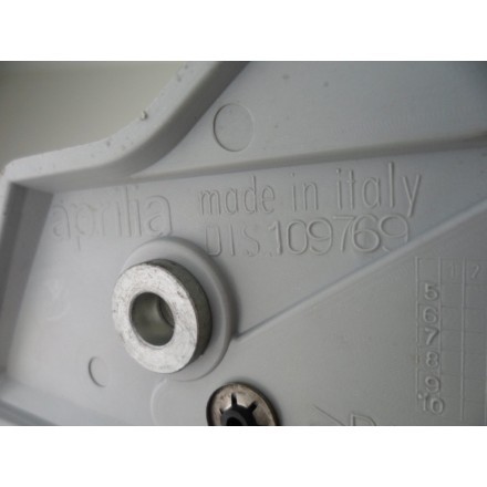 COPPIA COVER FIANCHETTI PLACCHE PEDANE ANTERIORI APRILIA PEGASO 650 STRADA 2008