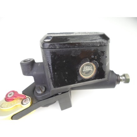 POMPA FRENO ANTERIORE COMPLETA DI LEVA DESTRA E SENSORE APRILIA SHIVER 750 2010