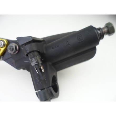 POMPA FRENO ANTERIORE COMPLETA DI LEVA DESTRA E SENSORE APRILIA SHIVER 750 2010