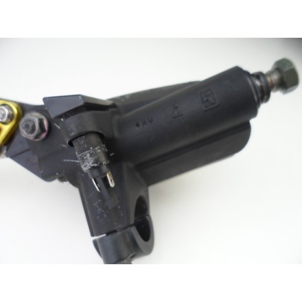 POMPA FRENO ANTERIORE COMPLETA DI LEVA DESTRA E SENSORE APRILIA SHIVER 750 2010