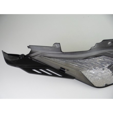 CARENA COVER SELLA FIANCHETTO CODONE DESTRO COMPLETO APRILIA SHIVER 750 2010