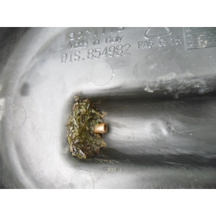 SET PLASTICHE VARIE COVER PIGNONE POMPA BENZINA ETC ETC APRILIA SHIVER 750 2010