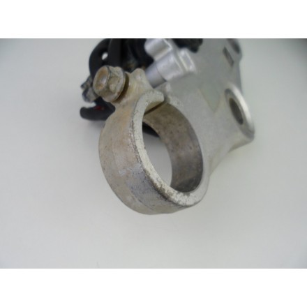 TESTA DI STERZO BASE PIASTRA SUPERIORE FORCELLA HONDA VFR 800 V-TEC 2002 2003 04