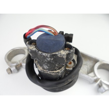 TESTA DI STERZO BASE PIASTRA SUPERIORE FORCELLA HONDA VFR 800 V-TEC 2002 2003 04