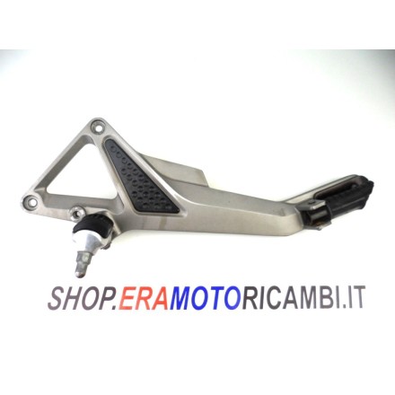 SUPPORTO PEDANA SINISTRA COMPLETA DI PEDALINI POGGIA PIEDE HONDA HORNET 600 2001