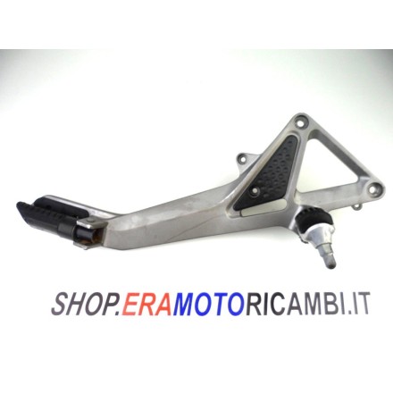 SUPPORTO PEDANA DESTRA COMPLETA DI PEDALINI POGGIA PIEDE HONDA HORNET 600 2001