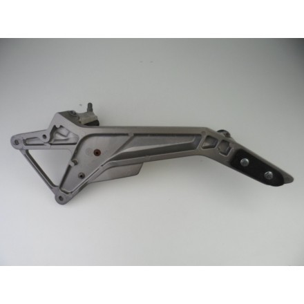 SUPPORTO PEDANA SINISTRA COMPLETA DI PEDALINI POGGIA PIEDE HONDA HORNET 600 2001
