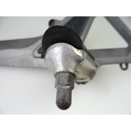 SUPPORTO PEDANA DESTRA COMPLETA DI PEDALINI POGGIA PIEDE HONDA HORNET 600 2001