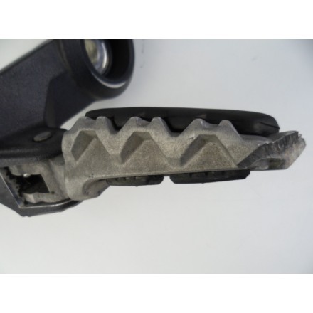 47130161A SUPPORTO MOTORE TELAIO PEDANA SINISTRA DUCATI MULTISTRADA 1200 S 2010