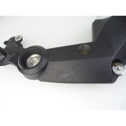 47130161A SUPPORTO MOTORE TELAIO PEDANA SINISTRA DUCATI MULTISTRADA 1200 S 2010
