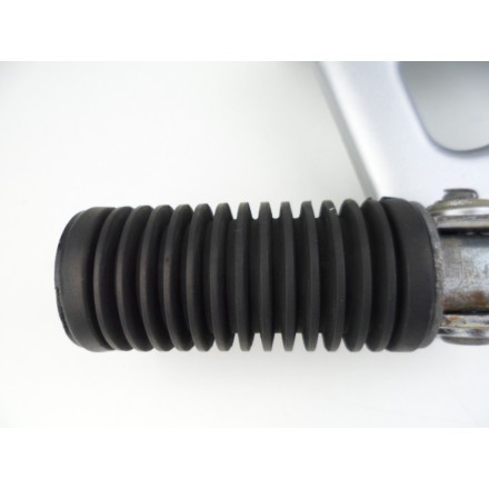 SUPPORTO CON PEDANA POSTERIORE PASSEGGERO DESTRA HONDA XL TRANSALP 600 V 1995