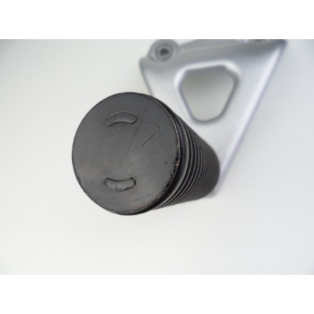 SUPPORTO CON PEDANA POSTERIORE PASSEGGERO DESTRA HONDA XL TRANSALP 600 V 1995