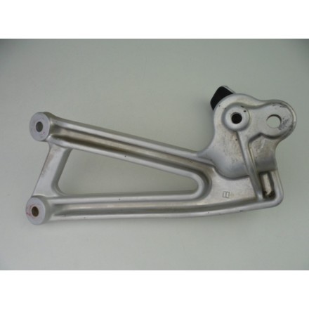 SUPPORTO COMPLETO DI PEDANA POSTERIORE PASSEGGERO DESTRA DUCATI ST3 S ABS 2007