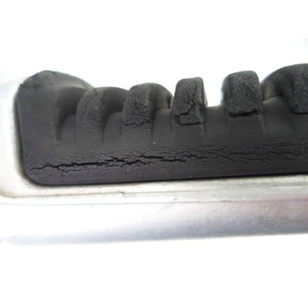 SUPPORTO COMPLETO DI PEDANA POSTERIORE PASSEGGERO SINISTRA DUCATI ST3 S ABS 2007