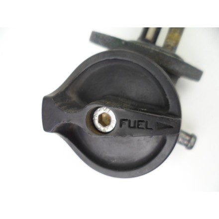 RUBINETTO CARBURANTE SERBATOIO BENZINA ORIGINALE APRILIA PEGASO 650 1999