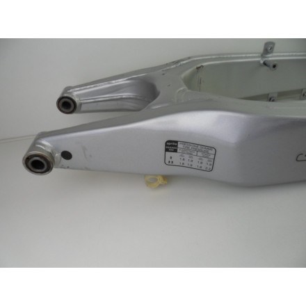 FORCELLONE BRACCIO OSCILLANTE RUOTA POSTERIORE MOTORE APRILIA PEGASO 650 1999
