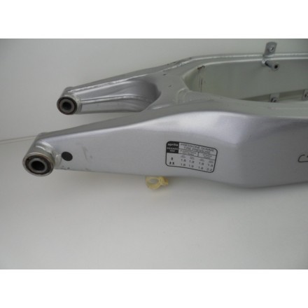 FORCELLONE BRACCIO OSCILLANTE RUOTA POSTERIORE MOTORE APRILIA PEGASO 650 1999