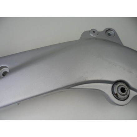 COPPIA STAFFE SUPPORTI MOTORE TELAIO LATERALI ORIGINALI APRILIA PEGASO 650 1999