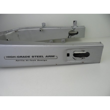 FORCELLONE BRACCIO OSCILLANTE RUOTA POSTERIORE MOTORE APRILIA PEGASO 650 1999