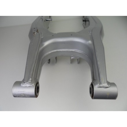 FORCELLONE BRACCIO OSCILLANTE RUOTA POSTERIORE MOTORE APRILIA PEGASO 650 1999