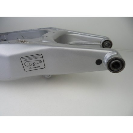 FORCELLONE BRACCIO OSCILLANTE RUOTA POSTERIORE MOTORE APRILIA PEGASO 650 1999