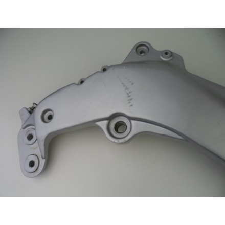 COPPIA STAFFE SUPPORTI MOTORE TELAIO LATERALI ORIGINALI APRILIA PEGASO 650 1999