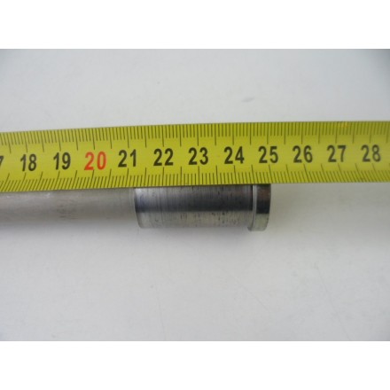 ASSE PERNO RUOTA ANTERIORE COMPLETO DI BOCCOLE DISTANZIALI KAWASAKI Z650 2021