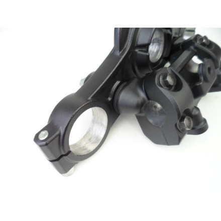 PIASTRA DI STERZO BASE FORCELLA SUPERIORE COMPLETO DI RISER KAWASAKI Z650 2021