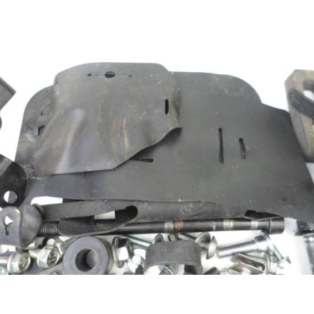 SET PACCHETTO VITERIA BULLONERIA PERNI VITI DADI E BULLONI KAWASAKI Z650 2021