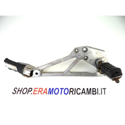 SUPPORTO PEDANA DESTRA COMPLETA DI PEDALINI POGGIAPIEDI HONDA VF 1000 F2 1985