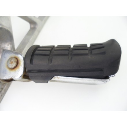 SUPPORTO PEDANA SINISTRA COMPLETA DI PEDALINI POGGIAPIEDI HONDA VF 1000 F2 1985