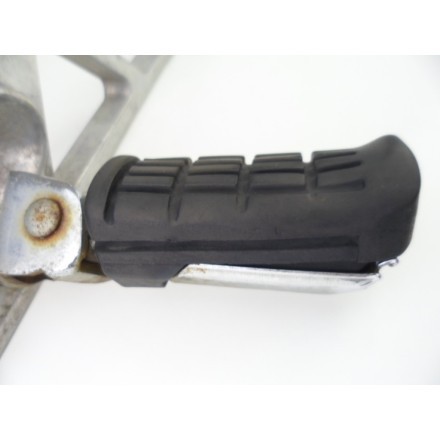 SUPPORTO PEDANA SINISTRA COMPLETA DI PEDALINI POGGIAPIEDI HONDA VF 1000 F2 1985