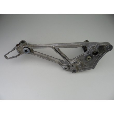 SUPPORTO PEDANA DESTRA COMPLETA DI PEDALINI POGGIAPIEDI HONDA VF 1000 F2 1985
