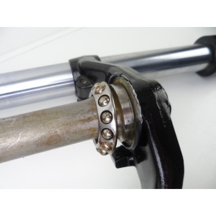 SHOWA SOSPENSIONE FORCELLA ANTERIORE COMPLETA DI PIASTRE HONDA VF 1000 F2 1985