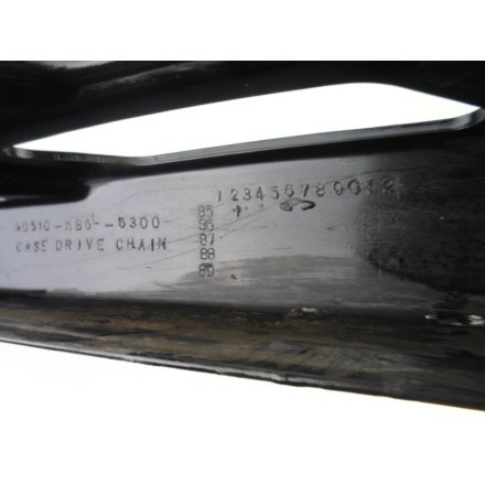 CARTER CATENA PROTEZIONE SCATOLA CATENA FORCELLONE HONDA VF 1000 F2 1985