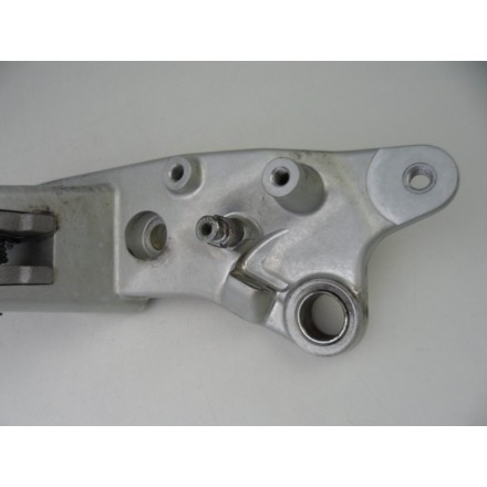 82432521A SUPPORTO CON PEDANA ANTERIORE DESTRA DUCATI MULTISTRADA 1200 S 2016