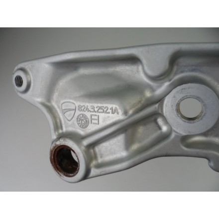 82432521A SUPPORTO CON PEDANA ANTERIORE DESTRA DUCATI MULTISTRADA 1200 S 2016