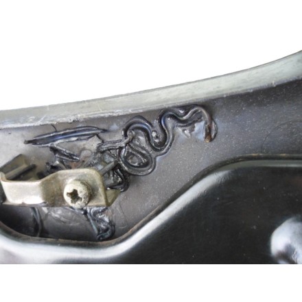 PLASTICA COVER CASSETTO RETRO SCUDO ORIGINALE PIAGGIO BEVERLY TOURER 125 2009