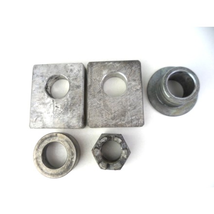 SET PERNO BOCCOLE STAFFA PINZA RUOTA POSTERIORE ORIGINALE KAWASAKI ZXR 400 1992