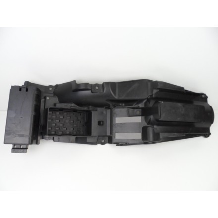 PARAFANGO INTERNO SOTTO CODONE SOTTOSELLA PORTABATTERIA SUZUKI GSR 600 K8 2008