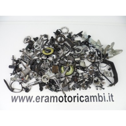 KIT VITERIA BULLONERIA VARIA BULLONI PERNI VITI SUZUKI GSR 600 K8 2008 KIT VITERIA BULLONERIA VARIA BULLONI PERNI VITI SUZUKI GSR 600 K8 2008