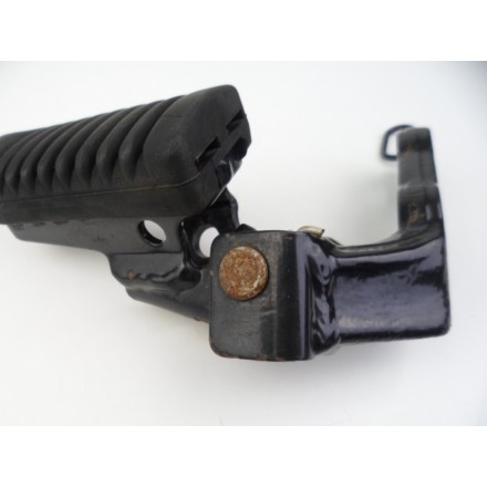GRUPPO PEDANA CON SUPPORTO ANTERIORE DESTRA ORIGINALE BMW F650 ST 1998