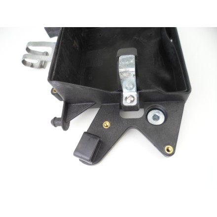 82914061A PLASTICA SUPPORTO BATTERIA ORIGINALE DUCATI MULTISTRADA 1000 DS 2005