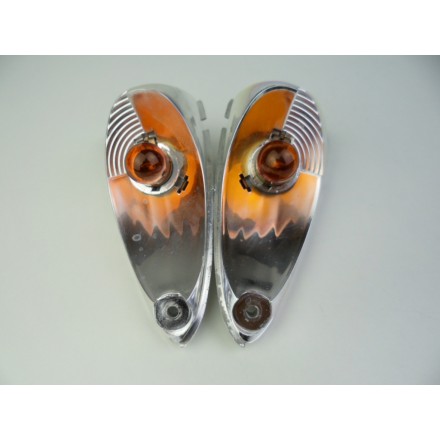 TRIOM COPPIA FRECCE INDICATORI ANTERIORI PIAGGIO BEVERLY 125 TOURER 2008