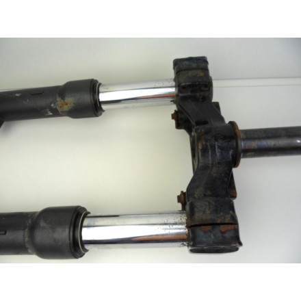FORCELLA SOSPENSIONE ANTERIORE COMPLETA DI PIASTRA APRILIA ATLANTIC 500 2003