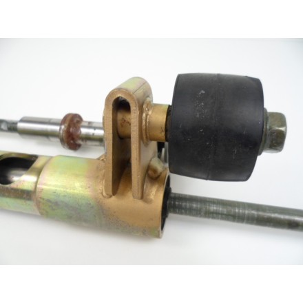 SUPPORTO STAFFA MOTORE/TELAIO BRACCIO CON CUSCINETTI SUZUKI BURGMAN 400 K4 2004